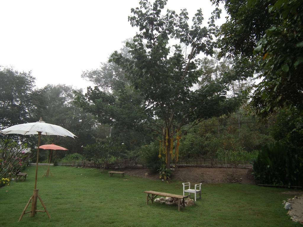 Pai Bamboo Hut Hotel Exterior photo