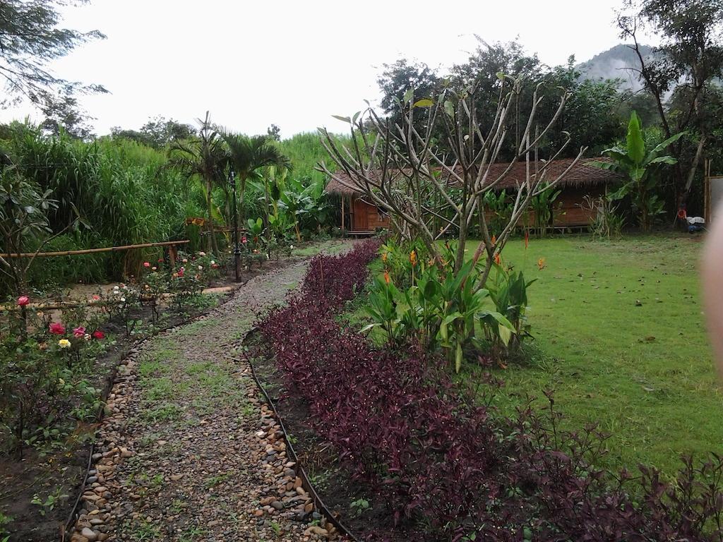 Pai Bamboo Hut Hotel Exterior photo