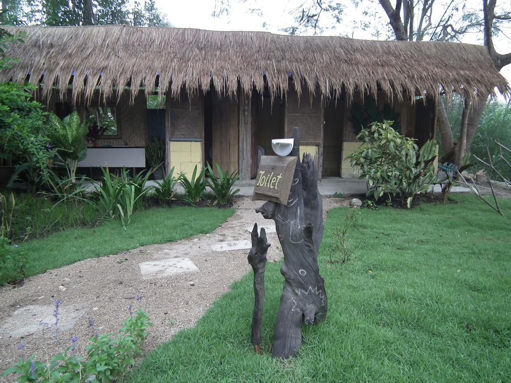 Pai Bamboo Hut Hotel Exterior photo