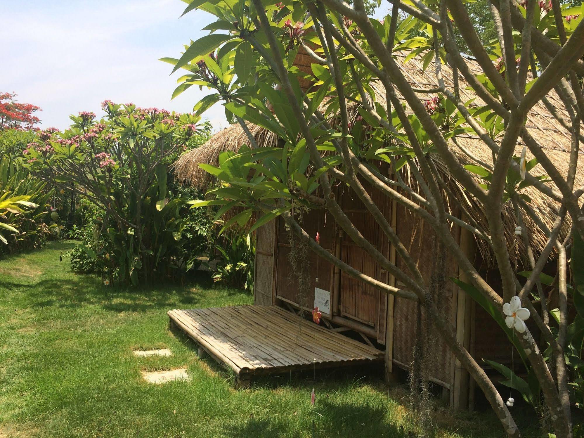 Pai Bamboo Hut Hotel Exterior photo